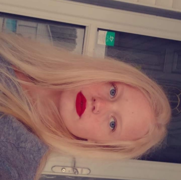 Meet your Posher, Ally - Picture 1 of 1